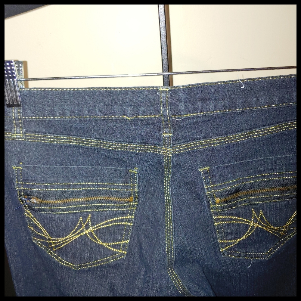 Tough Club Gold Stitching Capris - Picture 3 of 8